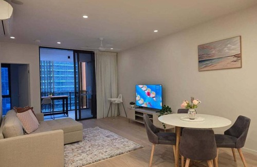 West End Apartment | The Park Life – West End 2 Bed Retreat