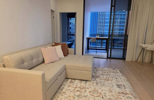 West End Apartment | The Park Life – West End 2 Bed Retreat