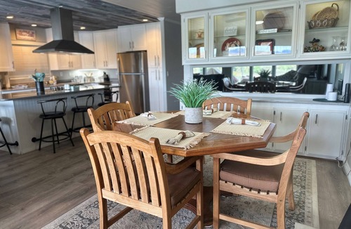 Bluewater House | The Parker River House-A Beautiful, secluded location on the River!