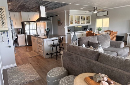 Bluewater House | The Parker River House-A Beautiful, secluded location on the River!