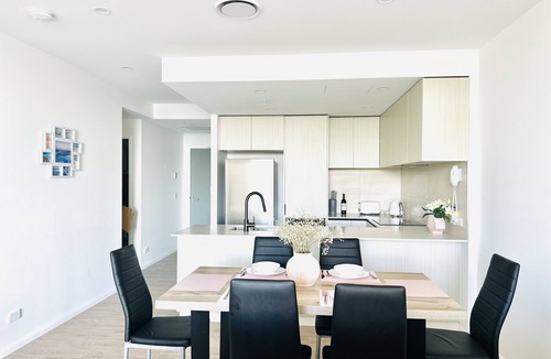 Gold Coast Apartment | The Peninsula at Hope Island