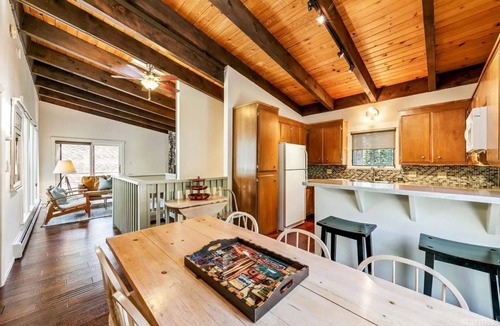 Pioneer Trail House | The Pine Valley Retreat | Modern Comfort & Forest