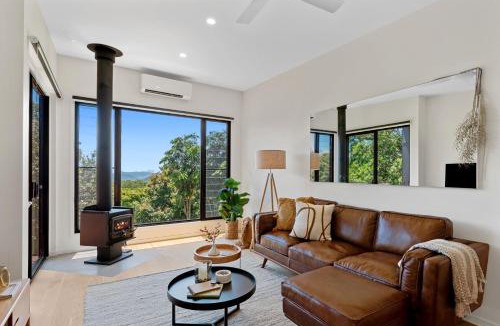 Booroobin Villa | The Ridge at Maleny 1 Bedroom Villa