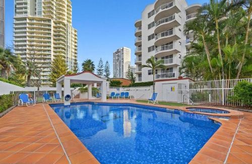 Broadbeach Apartment | The Ritz Resort Heated Pool