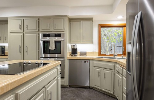 West Mesa House | The Rose Mar Four Bedroom Villa Near Ocean