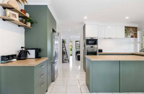 Banksia Beach House | The Salty Anchor Banksia Beach