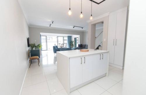 Humewood Apartment | The Sapphire