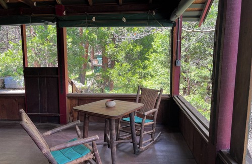 Camp Nelson Cabin | The Sequoia Time Capsule: Spa, Walk 2 Giant Sequoias, River, Fish, Bike, Saloon
