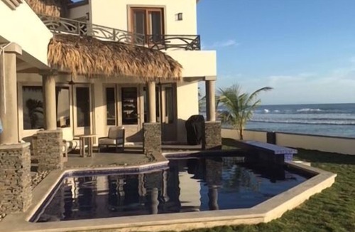 Tola House | The Stunning Ocean Pearl on the Beach