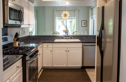 Cathedral City Condo | The Townhouse @ Canyon Shores