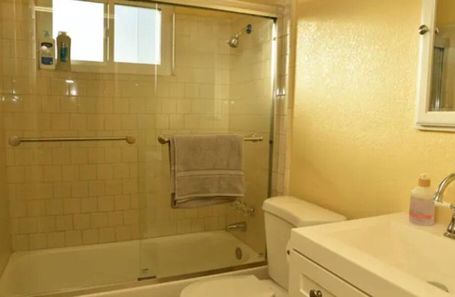 Sanger House | The Two Palm Stay 2 bedroom House /Private Parking