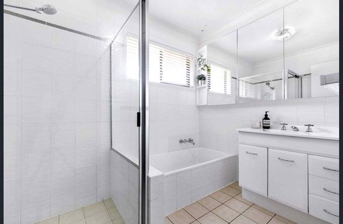Mermaid Waters House | The Ultimate Pet Friendly Family Getaway