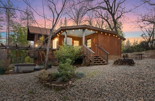Nevada City House | The Vista Knolls Woodland House South Yuba River