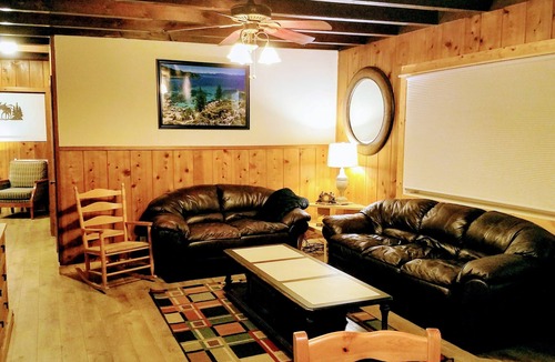 Tahoe Island House | The Washoe 3 bedroom Family unit(pets welcome)