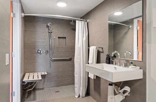 Uptown Design District Hotel | The Weekend by AvantStay