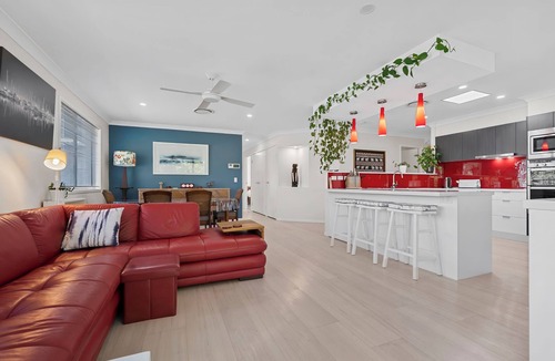 Ningi House | The Wren's Nest