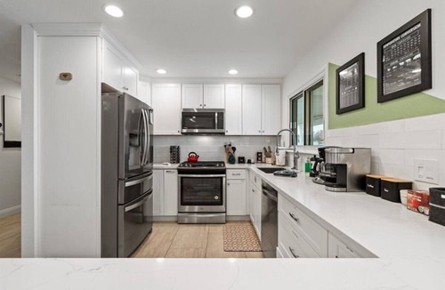 Racquet Club South House | The Yellow Palm - Pet Friendly with Pool