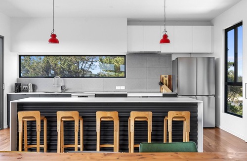 Venus Bay House | This w/end $962. Walk to beach and shops. Wifi. Dedicated games room.