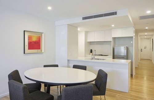 Surfers Paradise Apartment | Three Bedroom Comfortable Villa Surfers Paradise