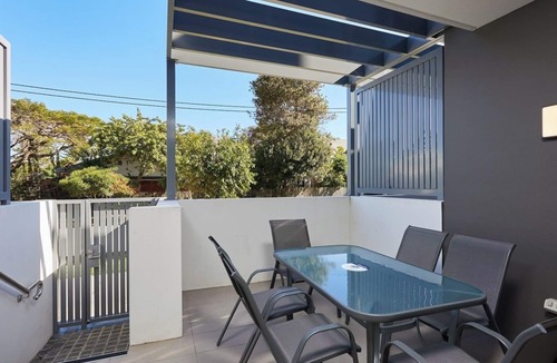 Surfers Paradise Apartment | Three Bedroom Comfortable Villa Surfers Paradise