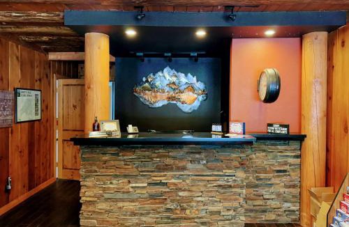 Arnold Hotel | Timberline Lodge - Arnold - Bear Valley - Murphys