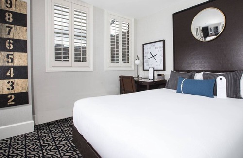 South Beach Hotel | Top Corner Hideaway Stay w/Free Breakfast & Pet-Friendly | Direct YMCA access