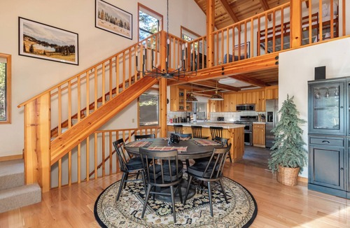 Dorrington Cabin | Topanga Treez- BTV, REC ROOM