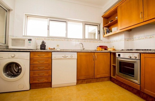 Aveiro Apartment | Tower House with Free Garage