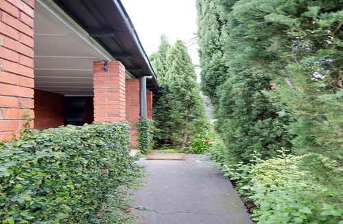 Tenterfield Apartment | Towncottage Tenterfield Stay with Scenic Views