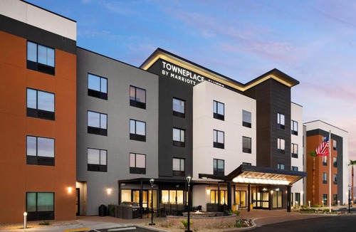 Las Vegas Hotel | TownePlace Suites by Marriott Las Vegas North I-15