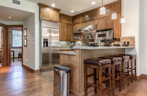 Woodwinds House | Townhome with Private Hot Tub, Mtn Views! Close to Slopes!