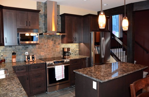 Big White Ski Resort House | tPowder Peaks on Feathertop Hot Tub Fireplace Ski-In/Ski-Out Home