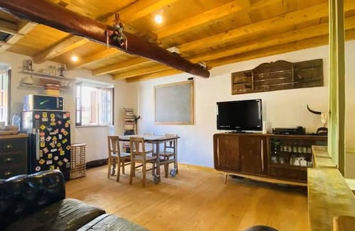Pampilhosa da Serra House | Tranquil 3-Bedroom House Retreat Near River Beach