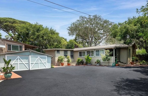 Upper East Cabin | Tranquil 3 bedroom 2 bath house with Central AC
