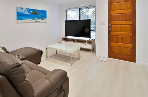 Labrador Villa | Tranquil Four Bed Room Family Villa Labrador