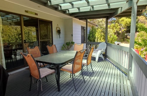 Venus Bay Cottage | Tranquil surrounds, close to beach and boat ramp.