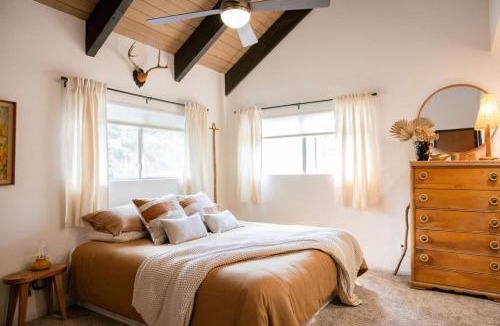 Sierra Cedars House | Treehouse Retreat Sleeps 10 Big Deck