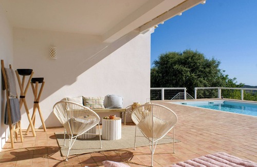 Gorjoes Villa | Trendy villa with a remarkable view.