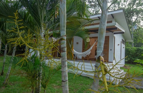 Puerto Viejo de Talamanca Villa | Tres Lodge Resort Private Pool
