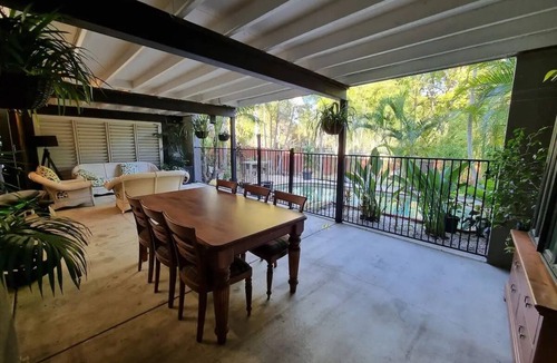 Carrara House | Tropical Hideaway Perfect for a Family- Pet OK