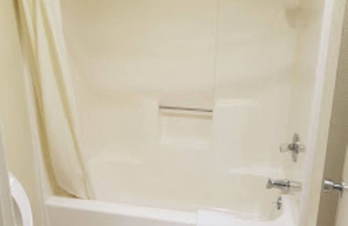 West Park Community Hotel | Truestay Inn