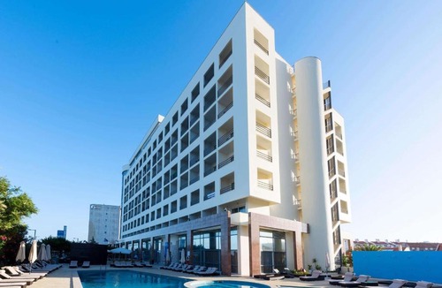 Costa de Caparica Hotel | TRYP by Wyndham Lisboa Caparica Mar