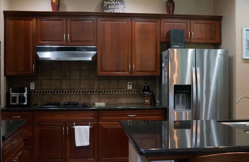 Visalia House | tSpacious Visalia Retreat in One of Visalia’s Best Neighborhoods