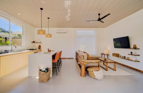 Puerto Viejo de Talamanca Villa | Tucana Villa, with AC & Pool, Walk to the Beach