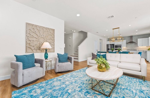 Coachella House | Turquoise Dream - Brand New, Close to festivals, Oversized Pool + golf + 3miles from festivals