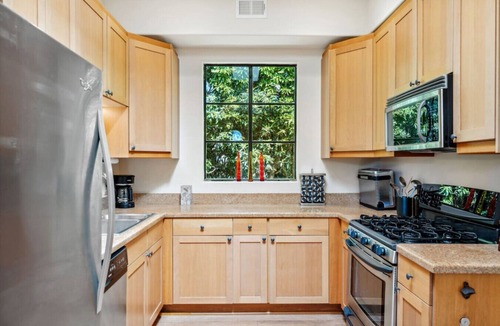 Toro Canyon House | Tuscan Villa Near Polo Fields
