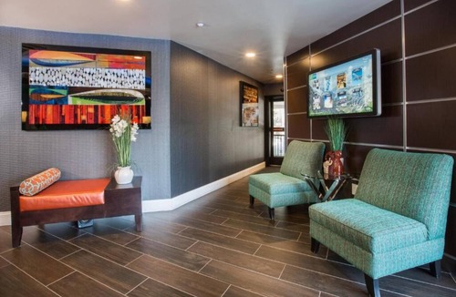 Mountain View Hotel | Two Super Bowl Queen Beds at Holiday Inn Express Mountain View South Palo Alto!