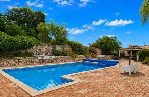 Boliqueime House | Typical Portuguese Quinta São Sebastião