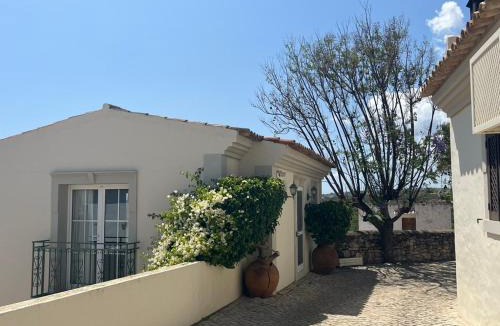 Boliqueime House | Typical Portuguese Quinta São Sebastião
