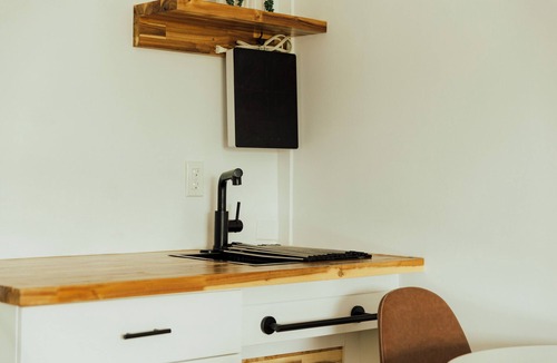 Ucluelet Hotel | Ucluelet Wildwood Inn